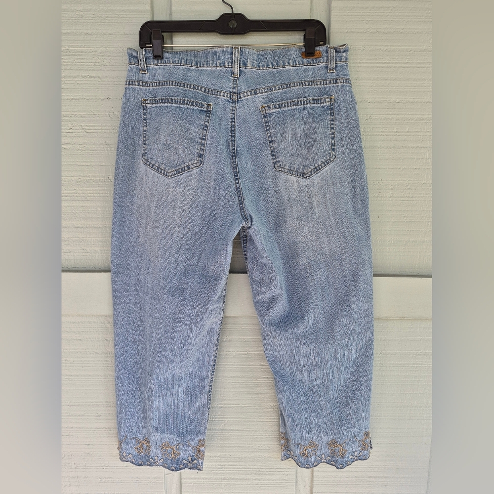 Embroidered Floral Cut Out Gloria Vanderbilt Light Blue Cropped Jeans 14 VTG - Picture 3 of 3